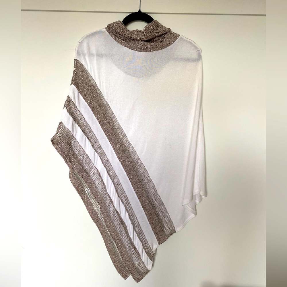 Joseph Ribkoff shawl - Picture 4 of 6